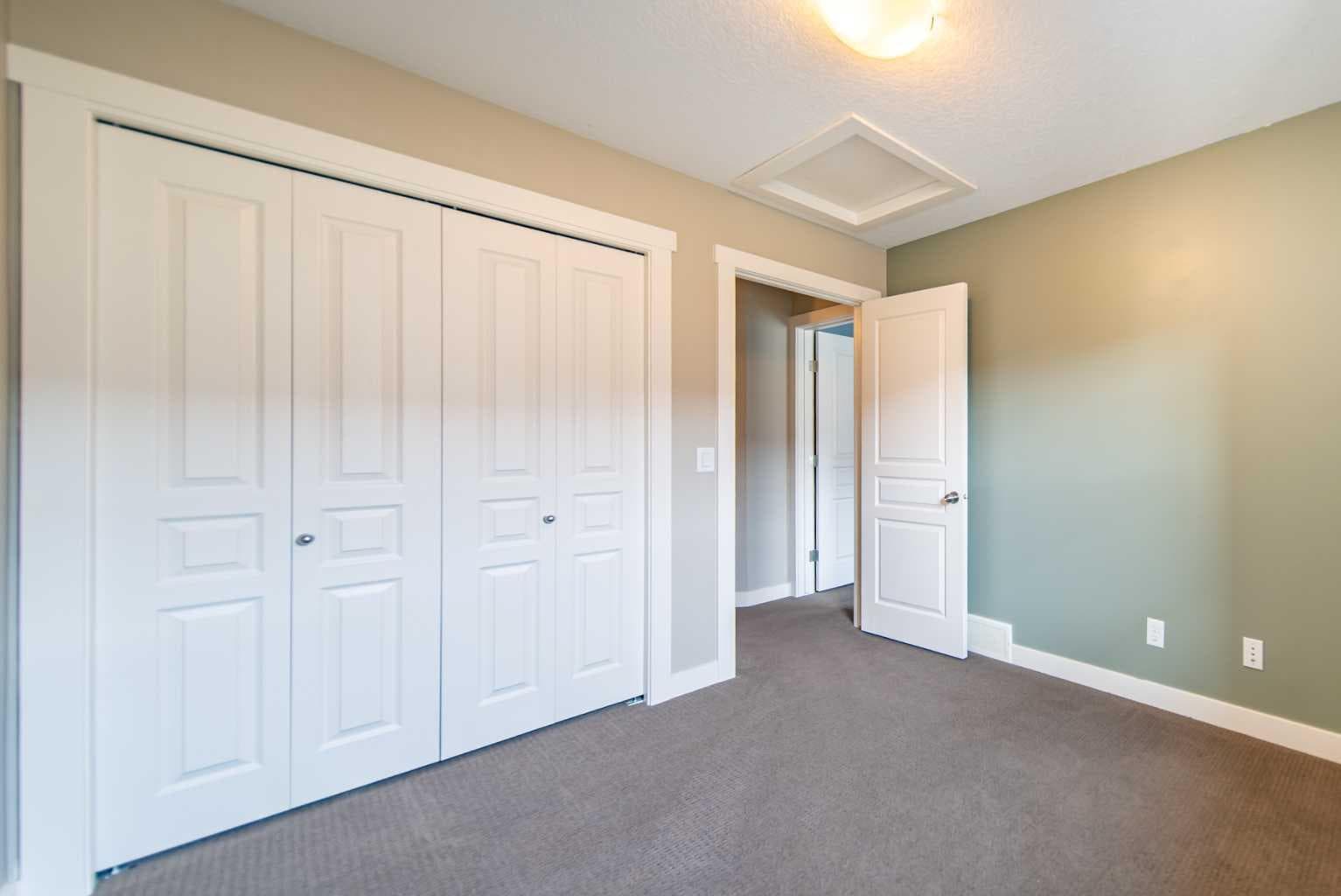 941 Mckenzie Towne Manor SE