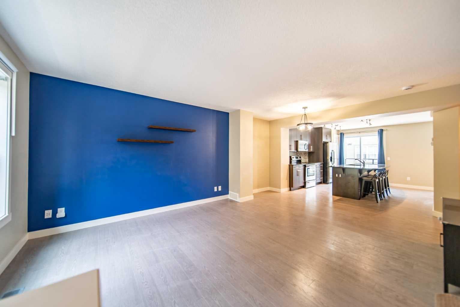 941 Mckenzie Towne Manor SE