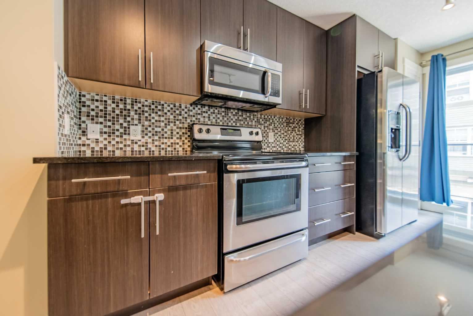 941 Mckenzie Towne Manor SE