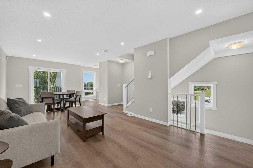 709, 474 Seton Circle SE