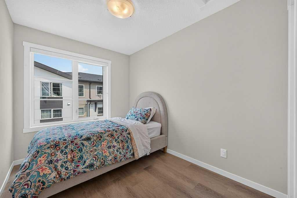 709, 474 Seton Circle SE