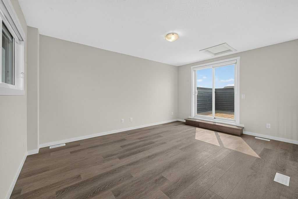 709, 474 Seton Circle SE