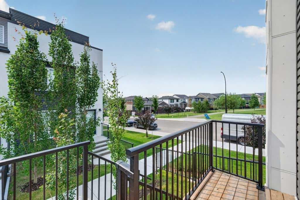 709, 474 Seton Circle SE