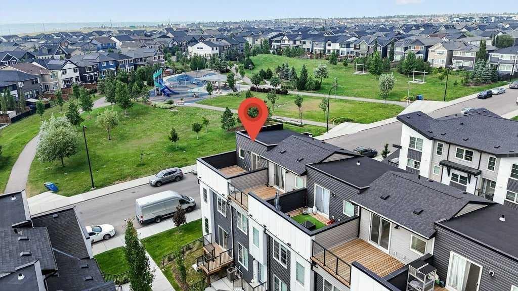 709, 474 Seton Circle SE