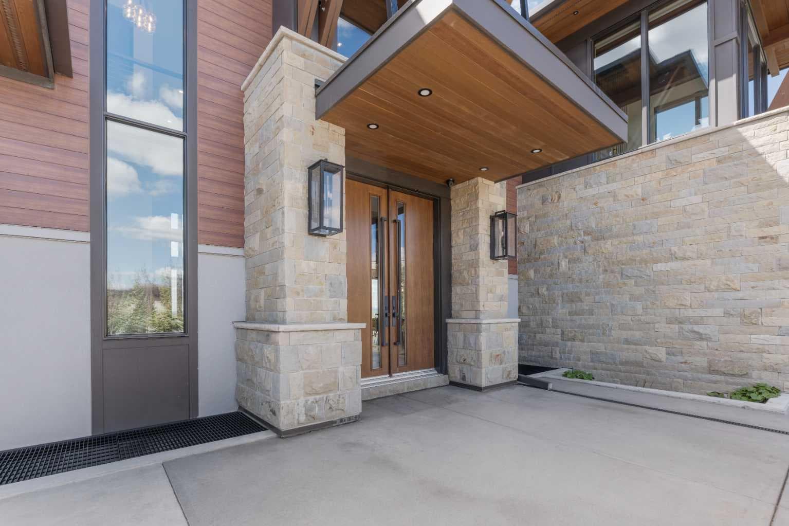 315 Aspen Ridge Place SW