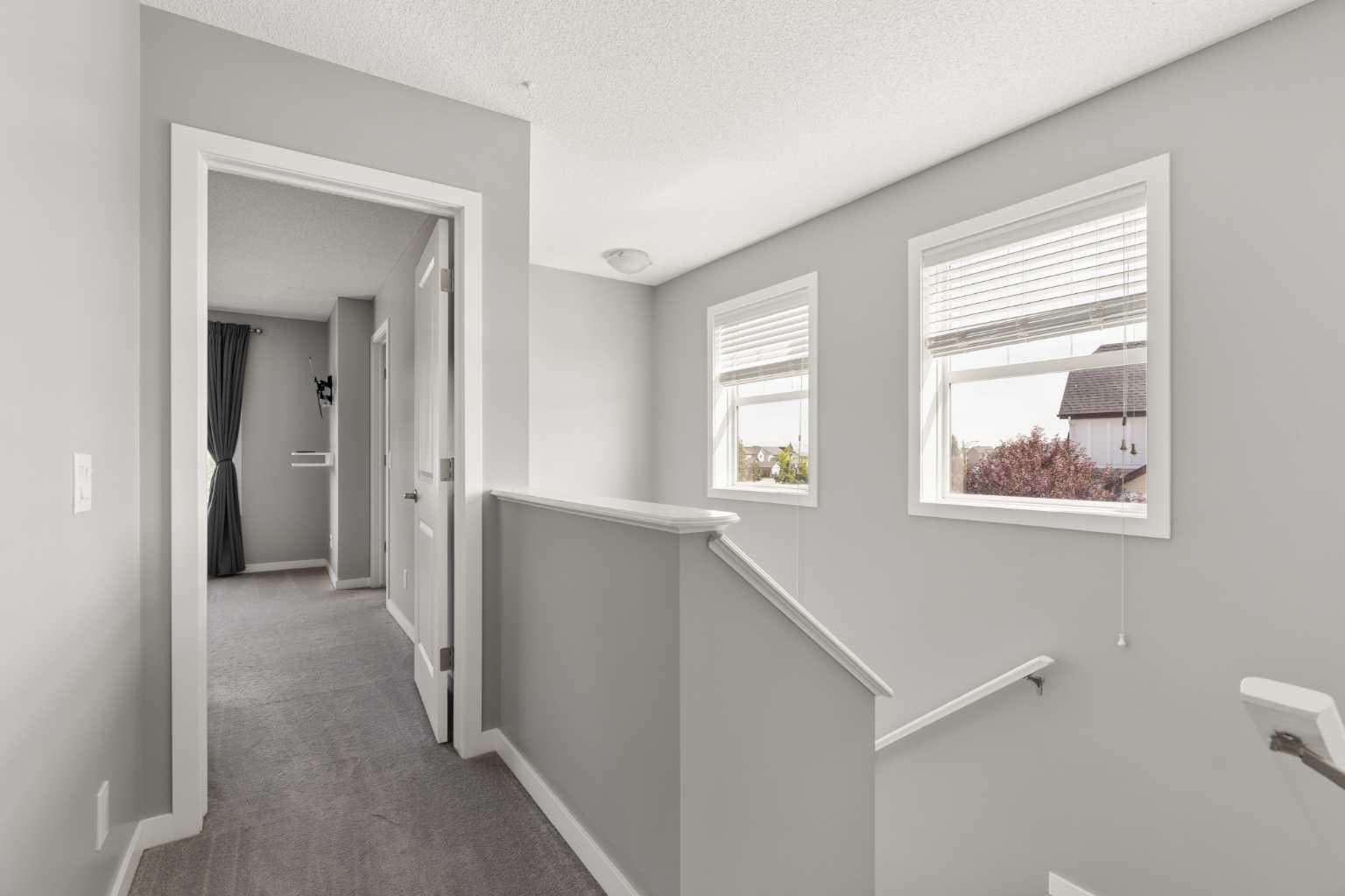 1037 New Brighton Park SE
