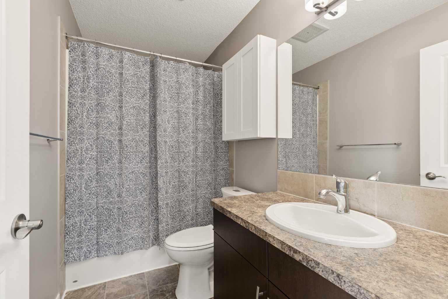 1037 New Brighton Park SE