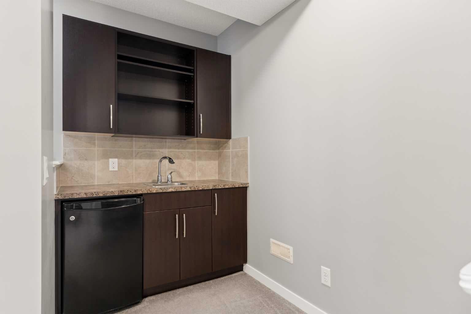 1037 New Brighton Park SE