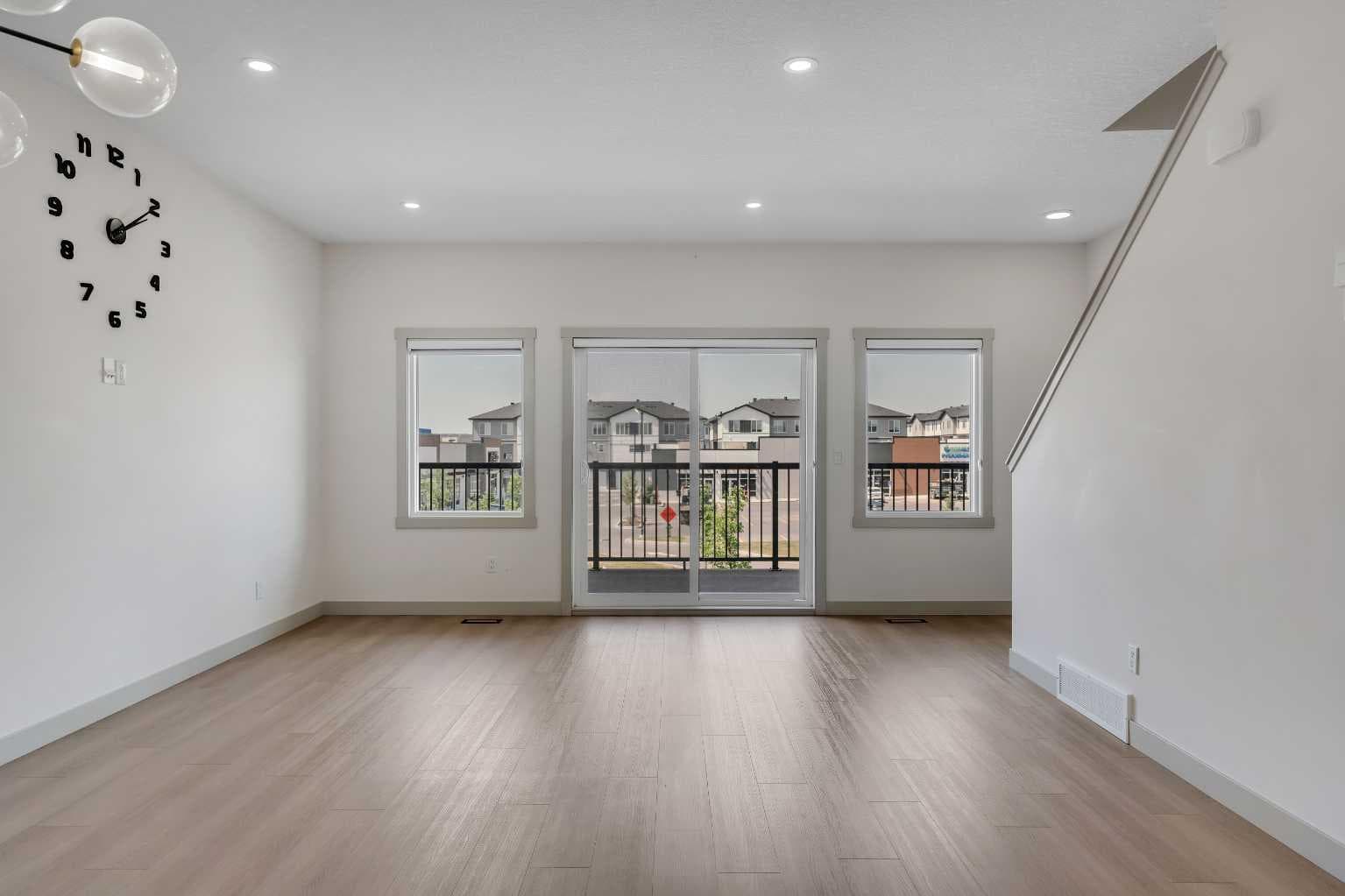 414 Corner Meadows Square NE