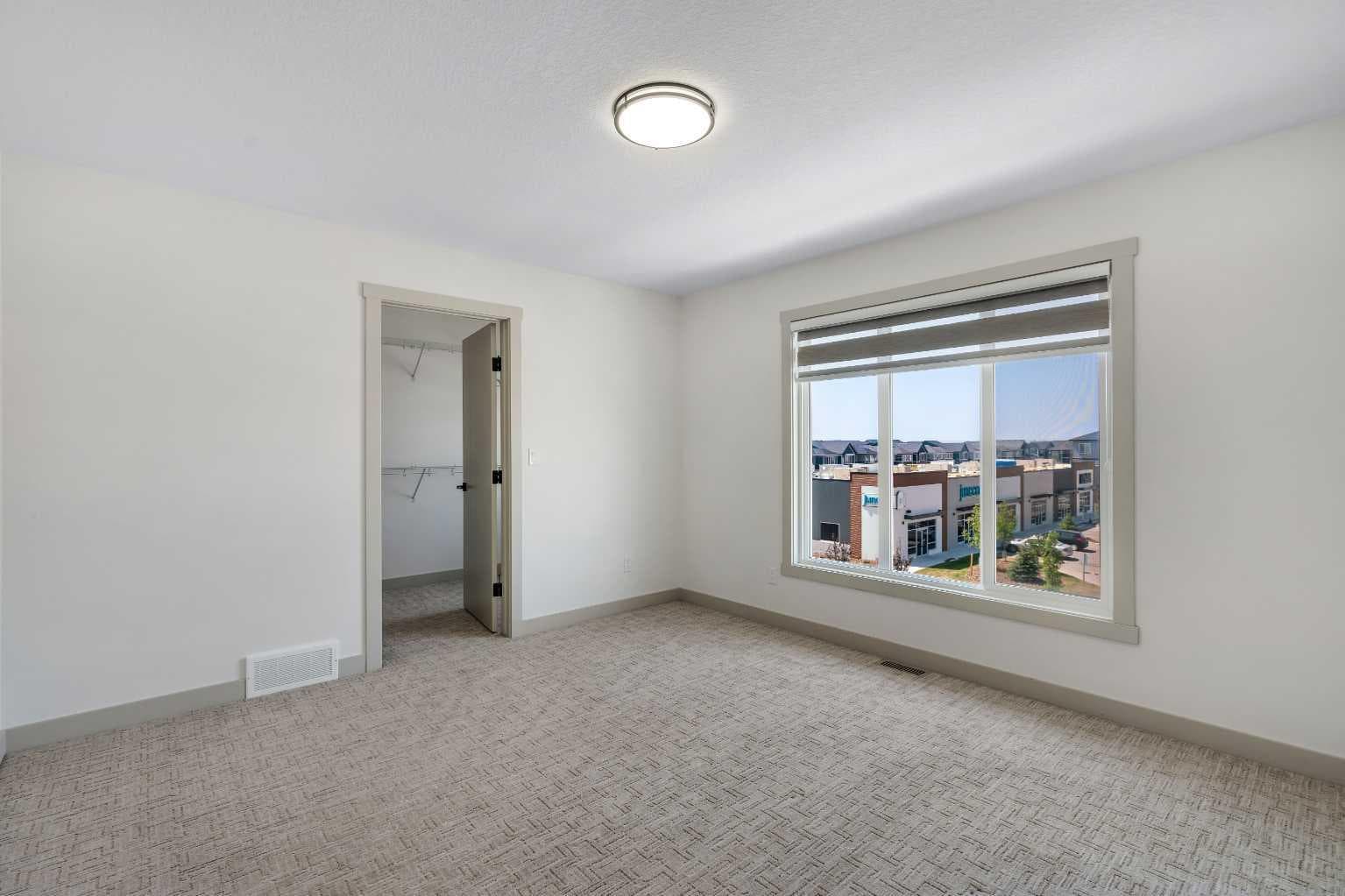 414 Corner Meadows Square NE