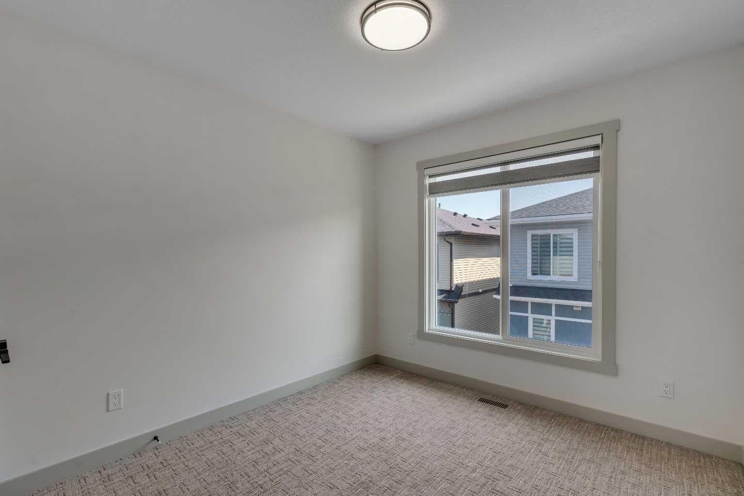 414 Corner Meadows Square NE