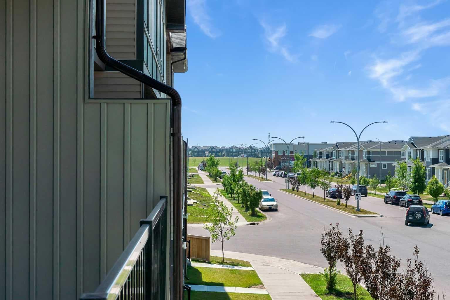 414 Corner Meadows Square NE