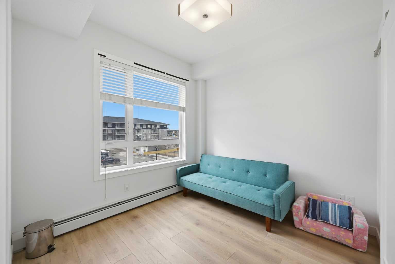 2303, 76 Cornerstone Passage NE