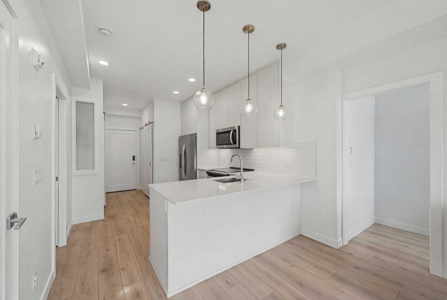 2303, 76 Cornerstone Passage NE