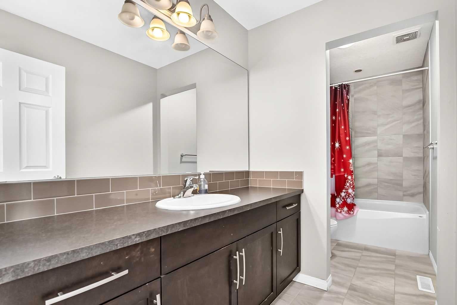 247 Cityscape Way NE