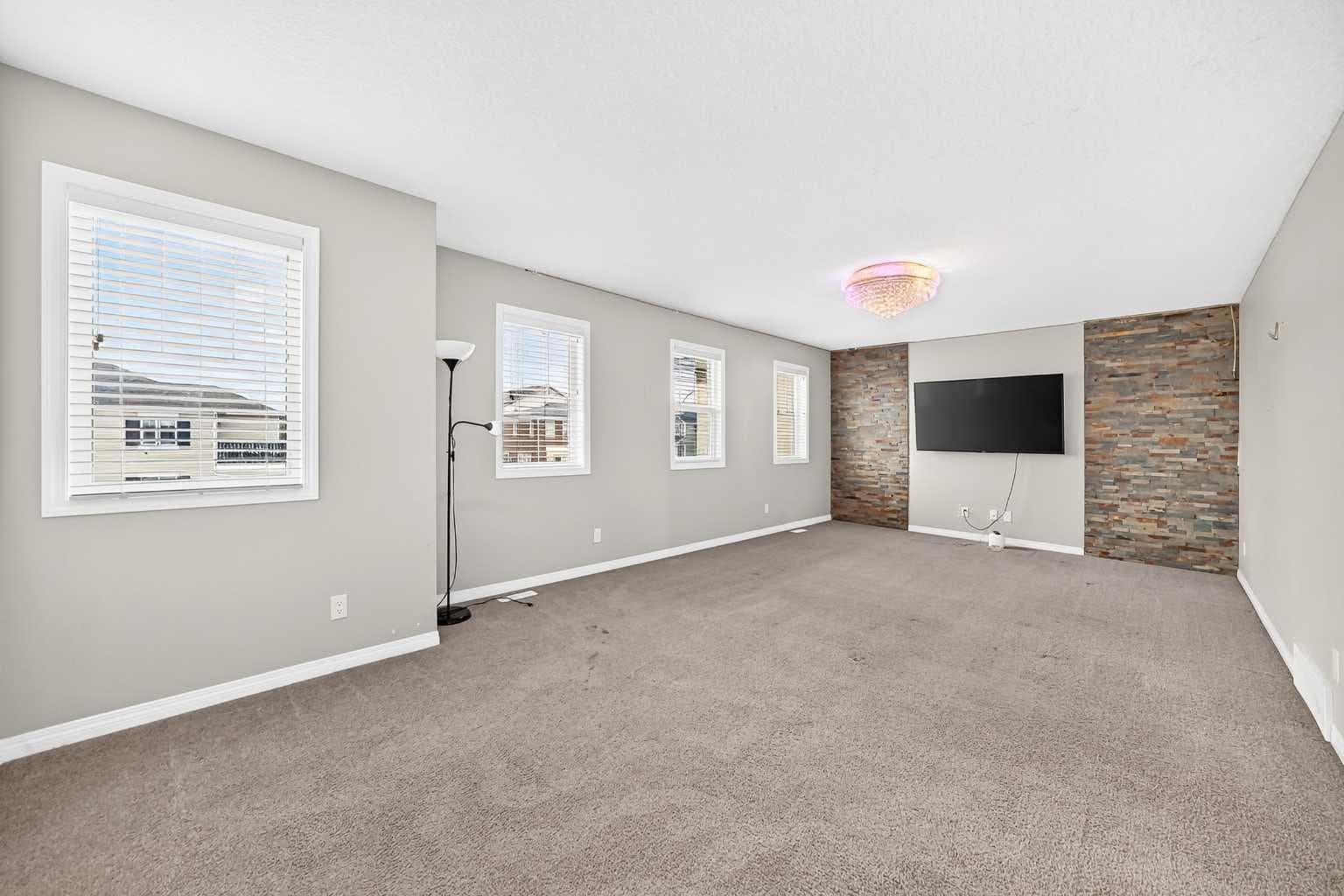 247 Cityscape Way NE