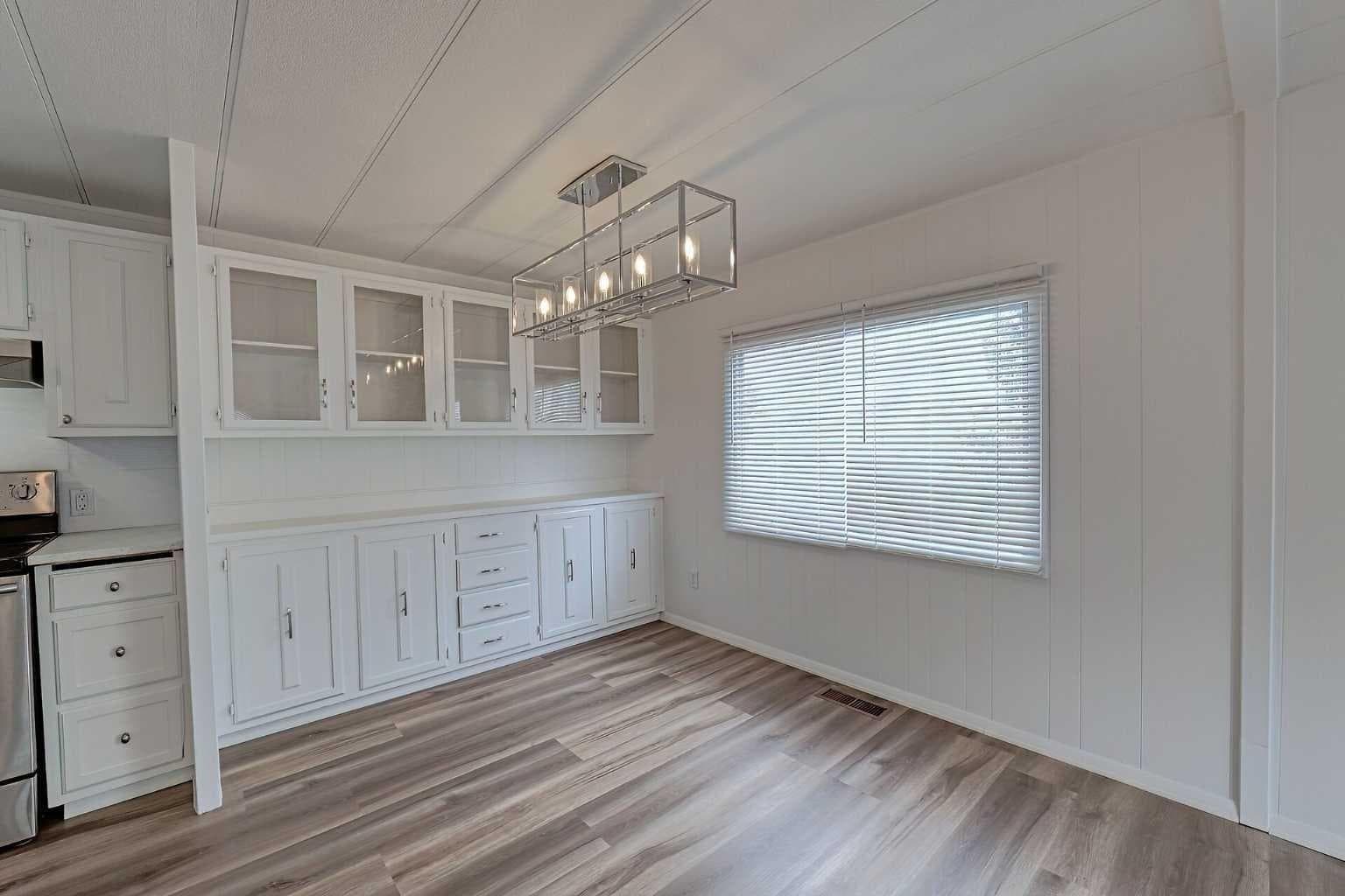 303, 99 Arbour Lake Road NW