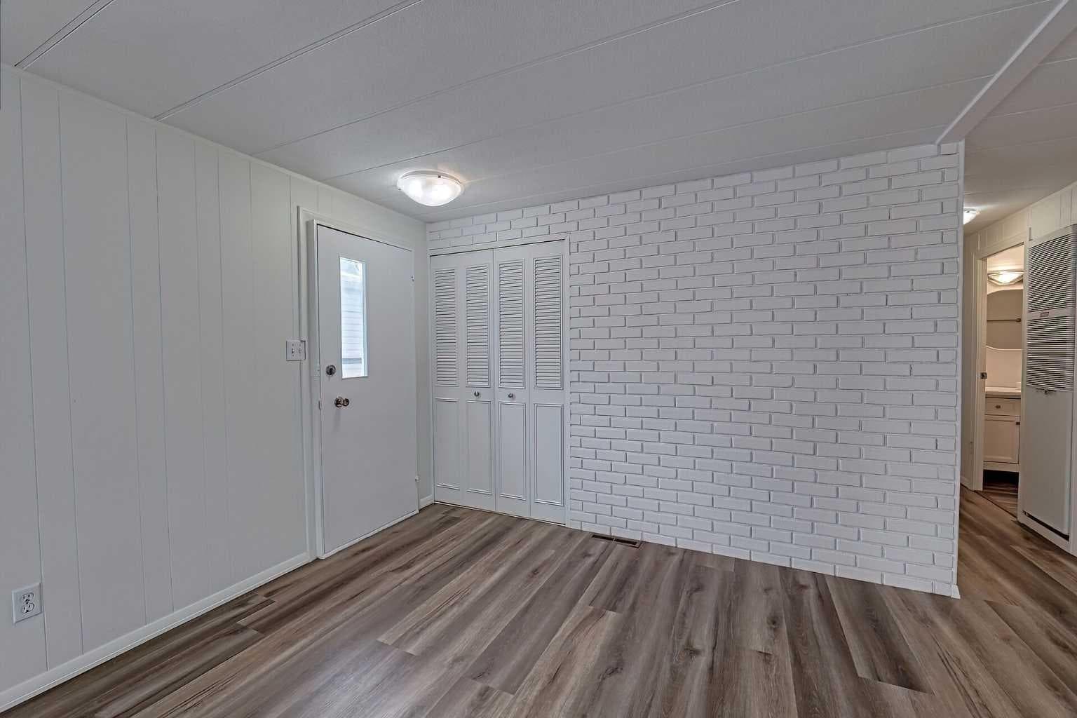 303, 99 Arbour Lake Road NW