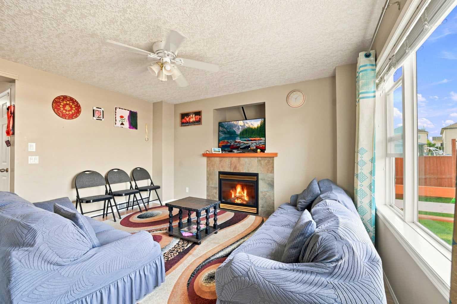 278 Martha's Manor NE