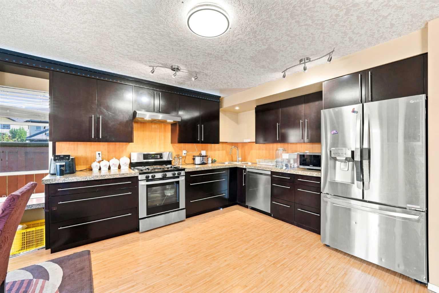 278 Martha's Manor NE