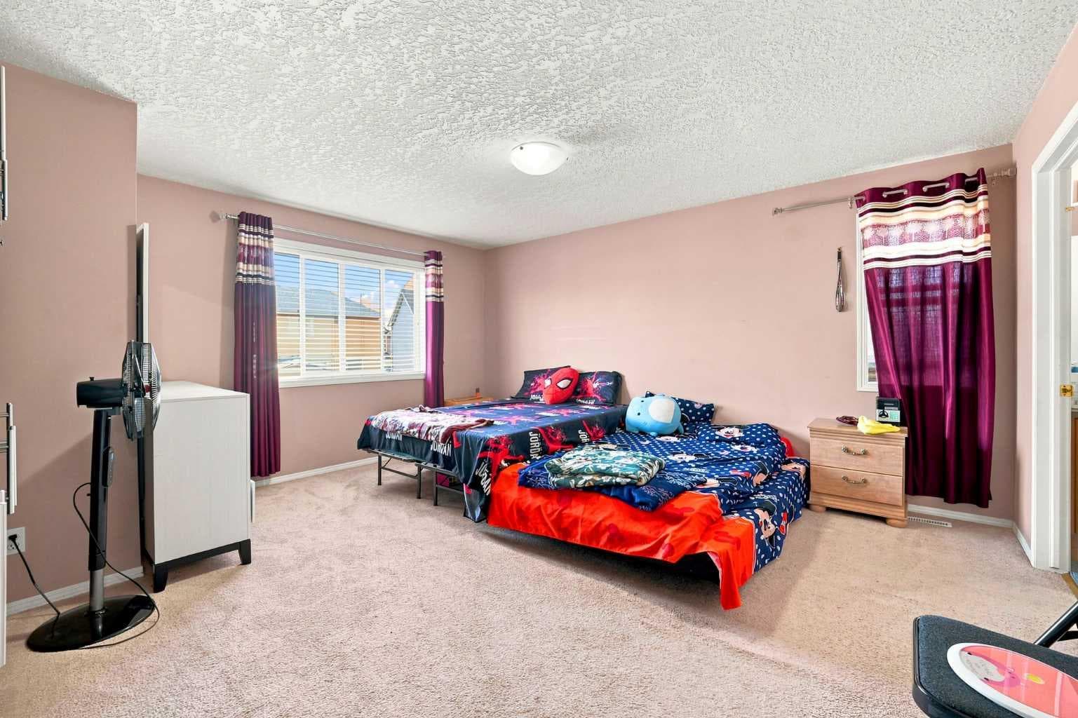 278 Martha's Manor NE