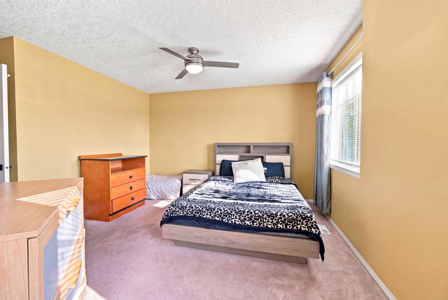 278 Martha's Manor NE
