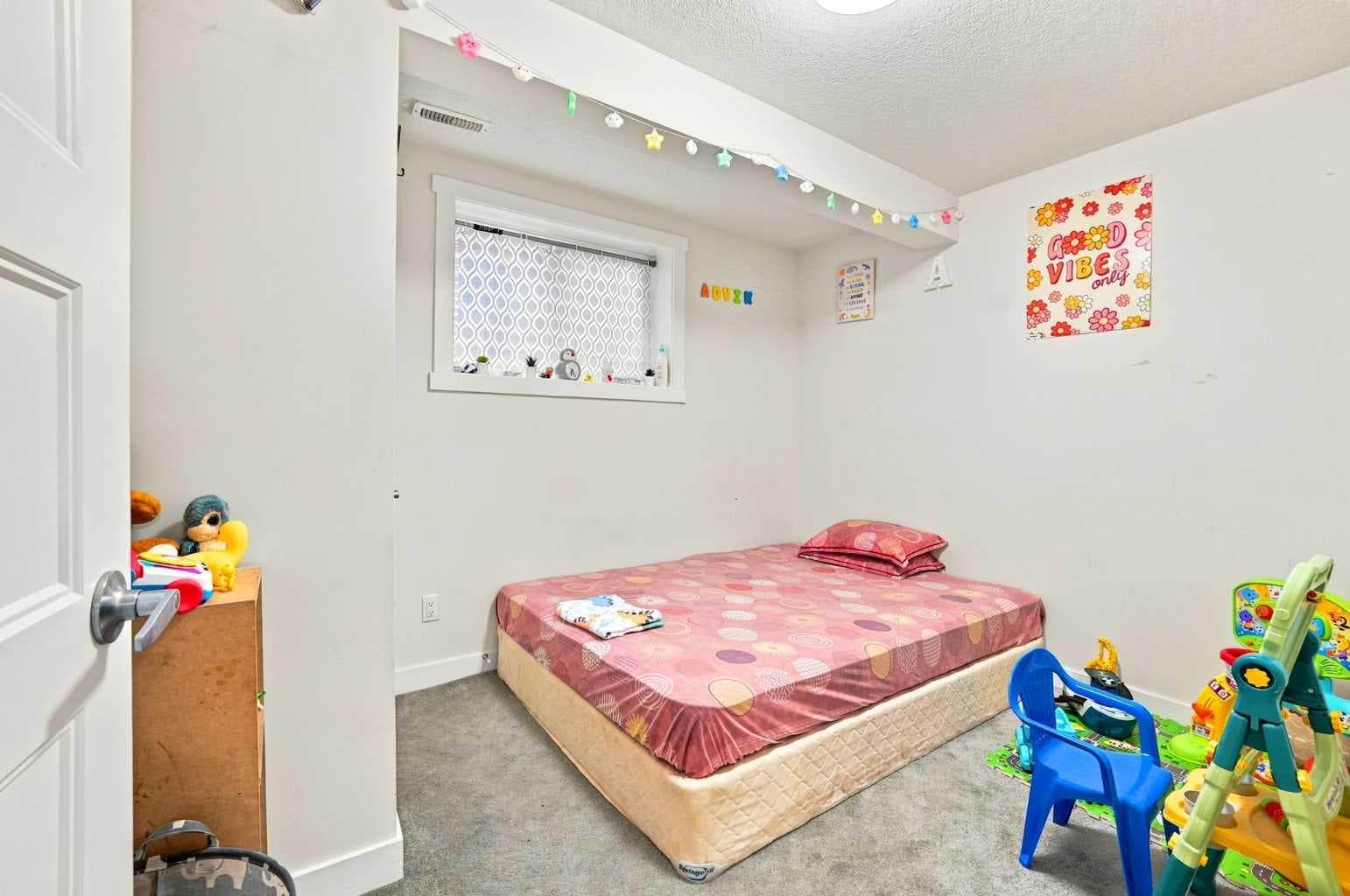 278 Martha's Manor NE
