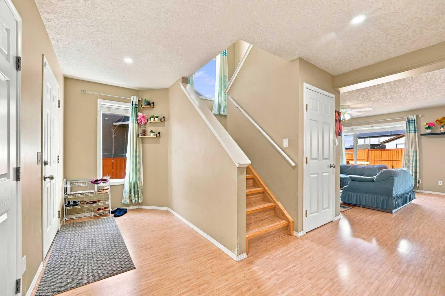 278 Martha's Manor NE