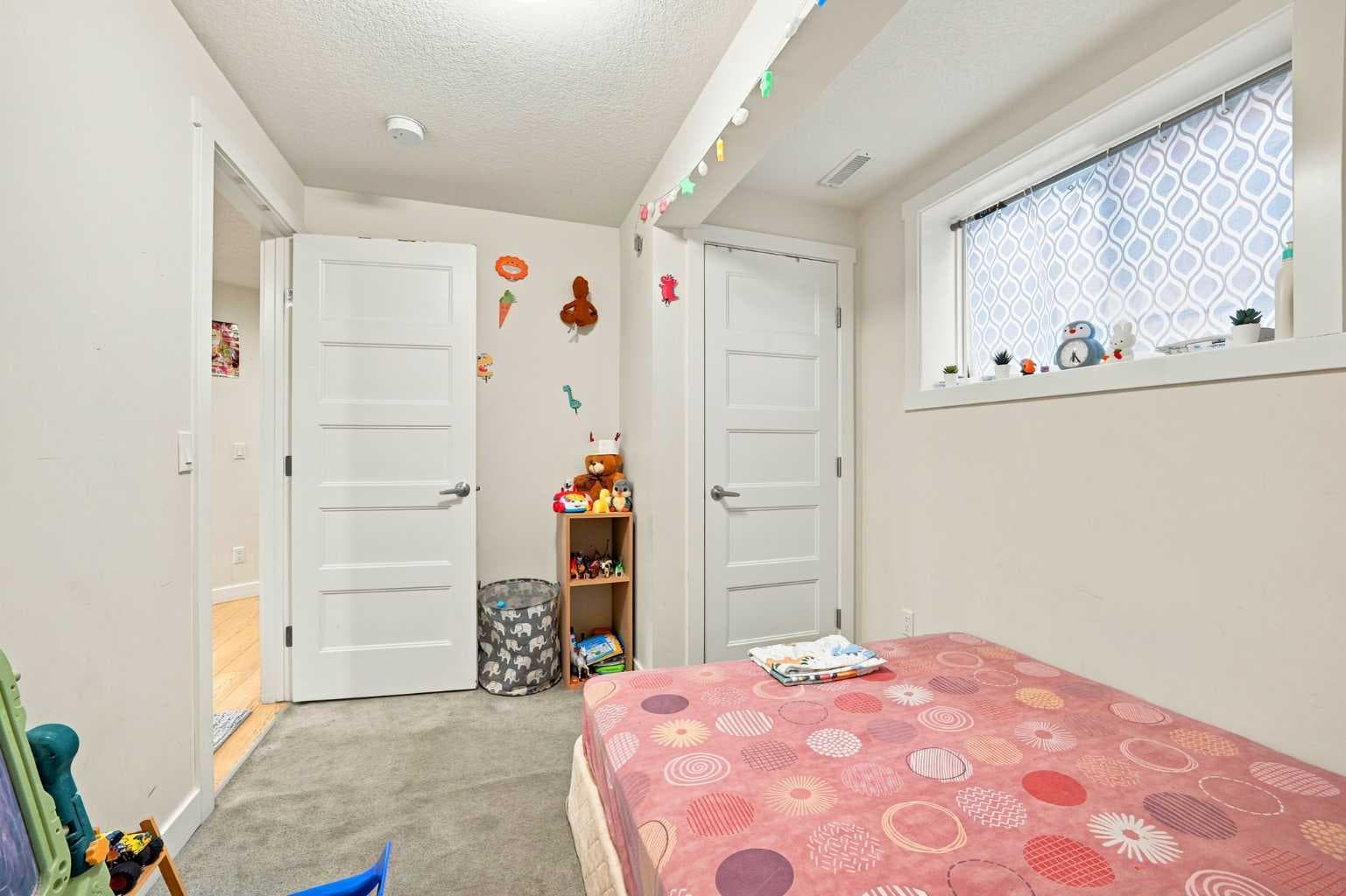 278 Martha's Manor NE