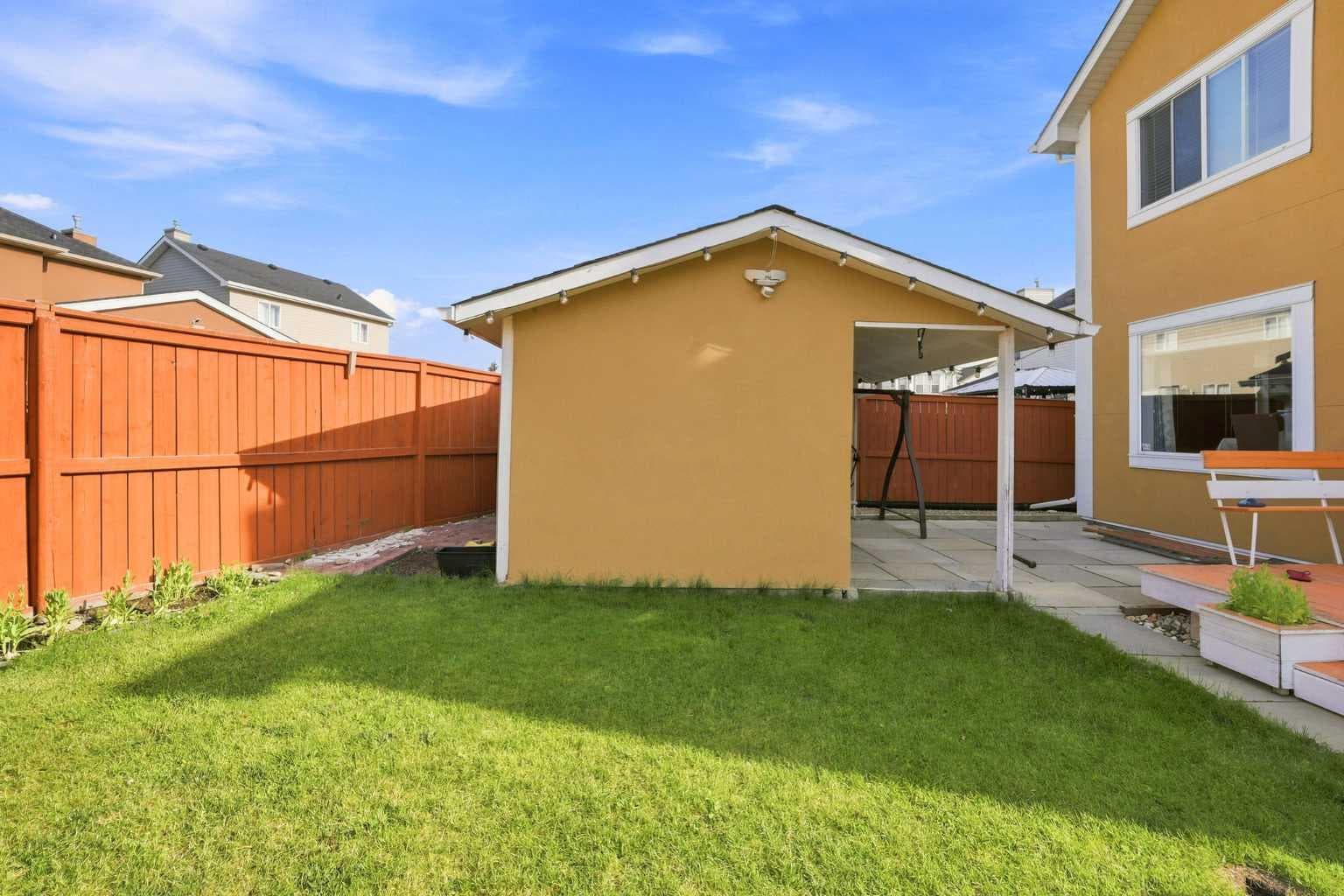 278 Martha's Manor NE