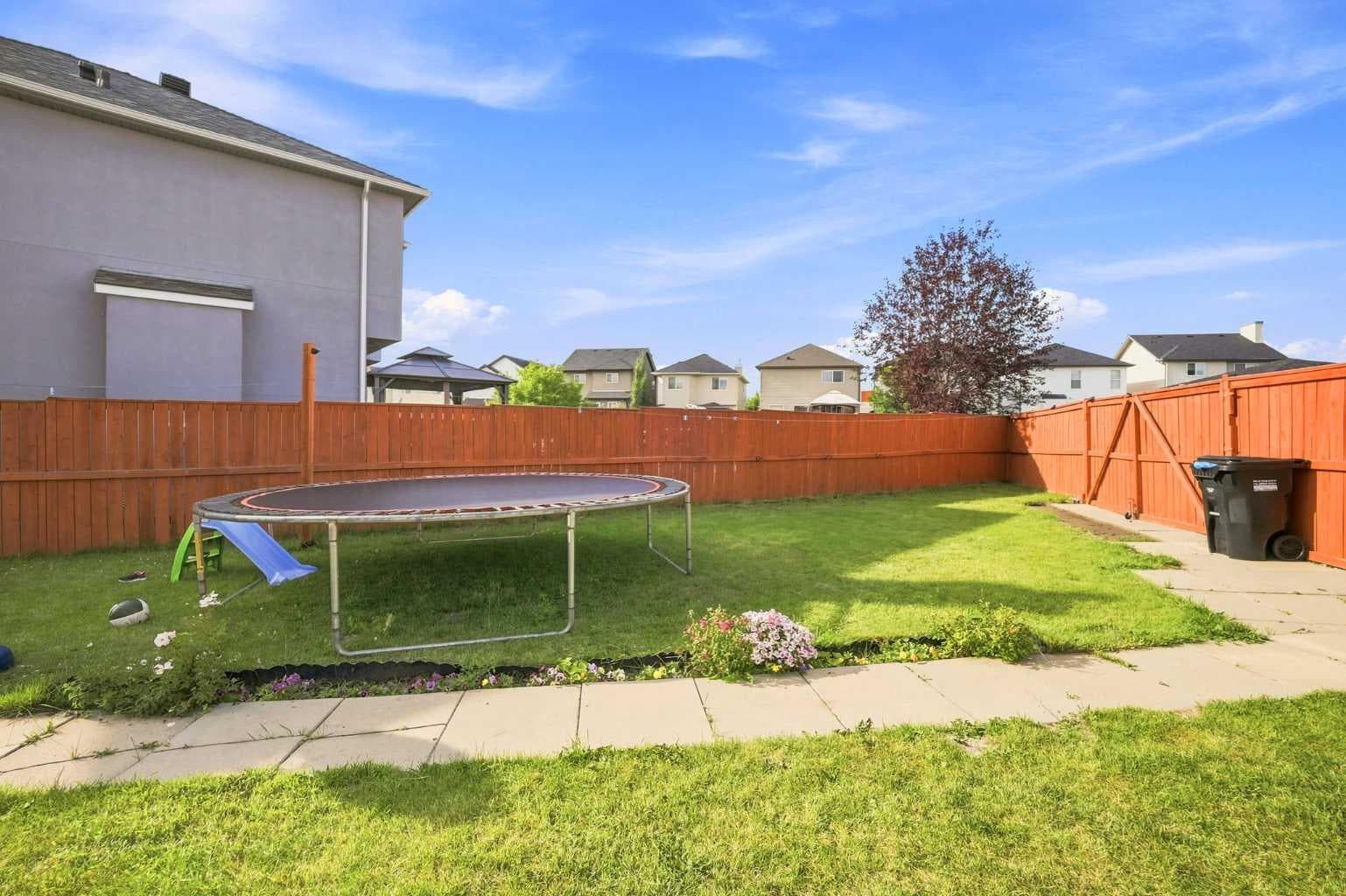 278 Martha's Manor NE