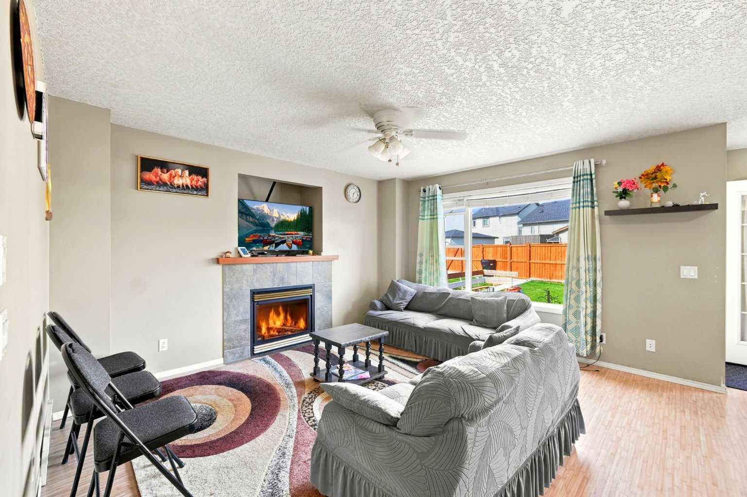 278 Martha's Manor NE