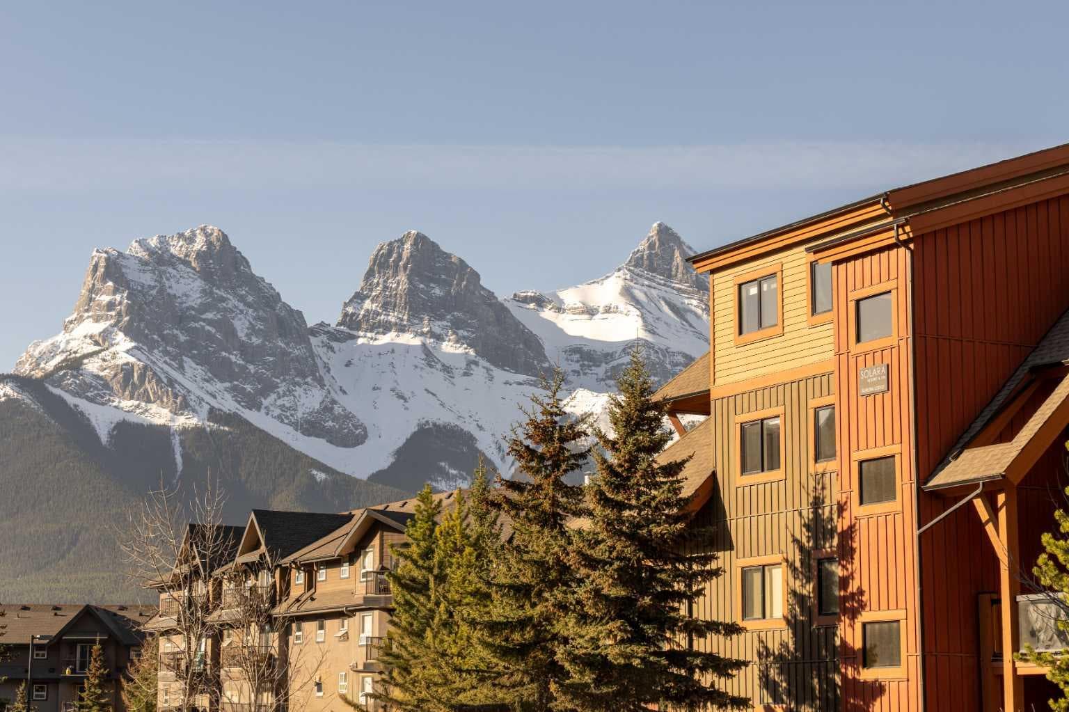 213, 173 Kananaskis Way 