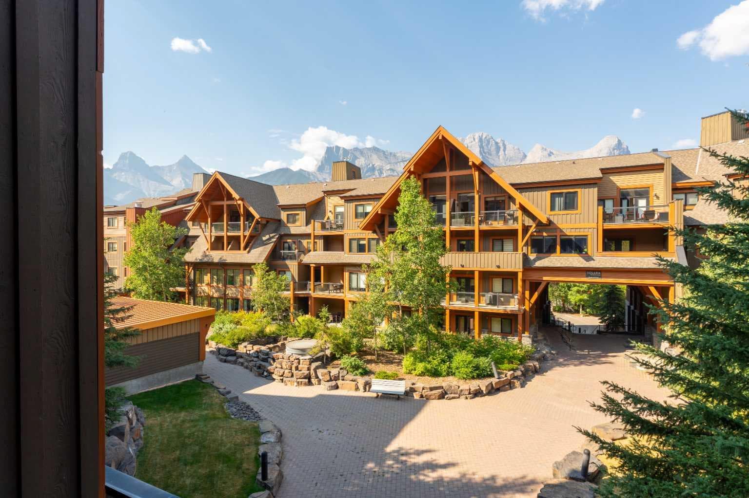 213, 173 Kananaskis Way 
