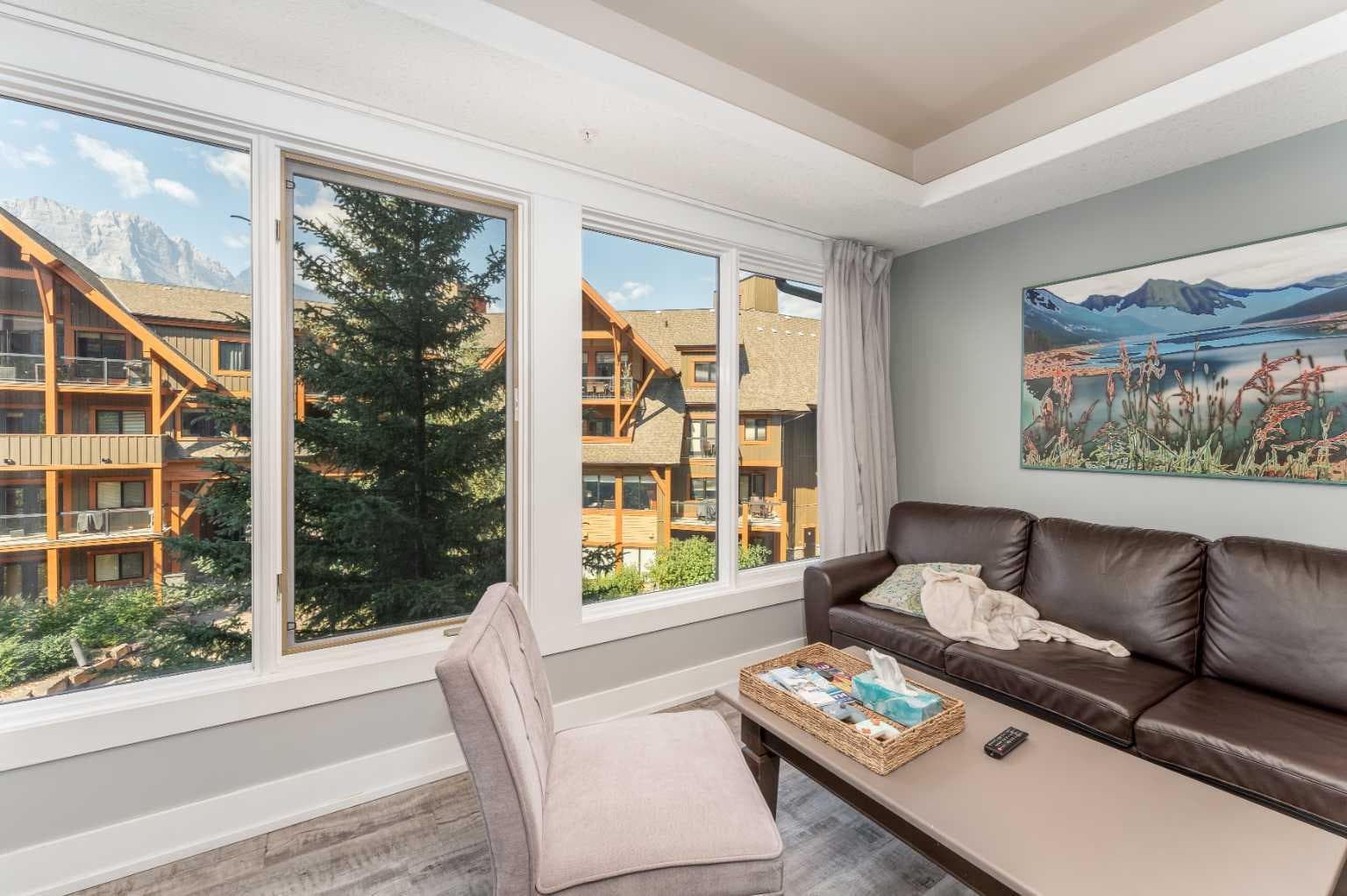 213, 173 Kananaskis Way 