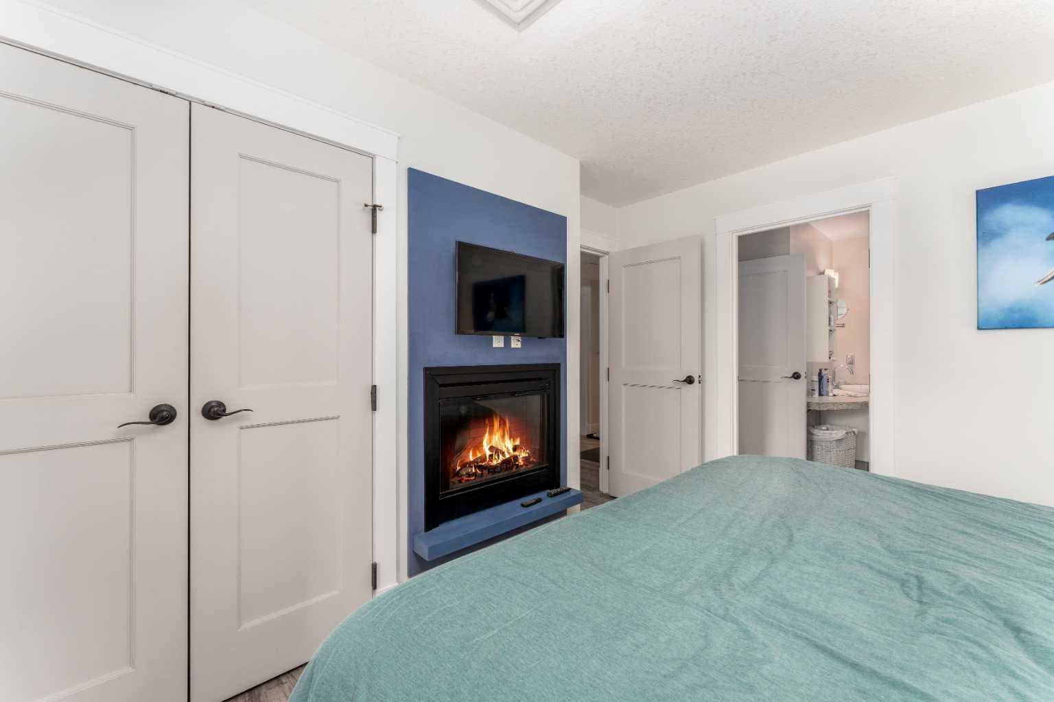 213, 173 Kananaskis Way 