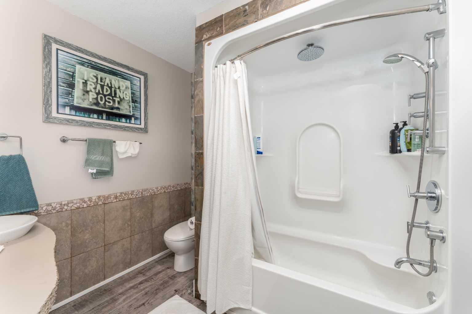 213, 173 Kananaskis Way 