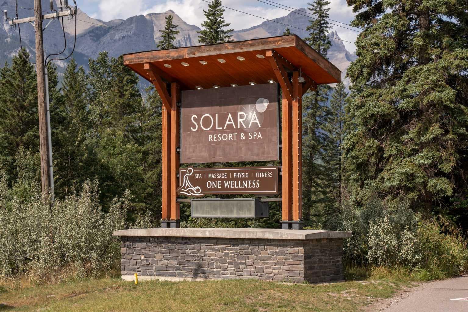 213, 173 Kananaskis Way 