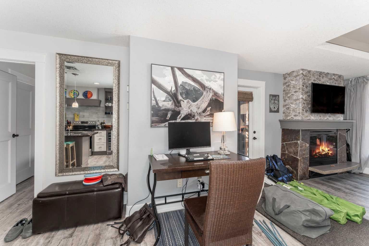 213, 173 Kananaskis Way 