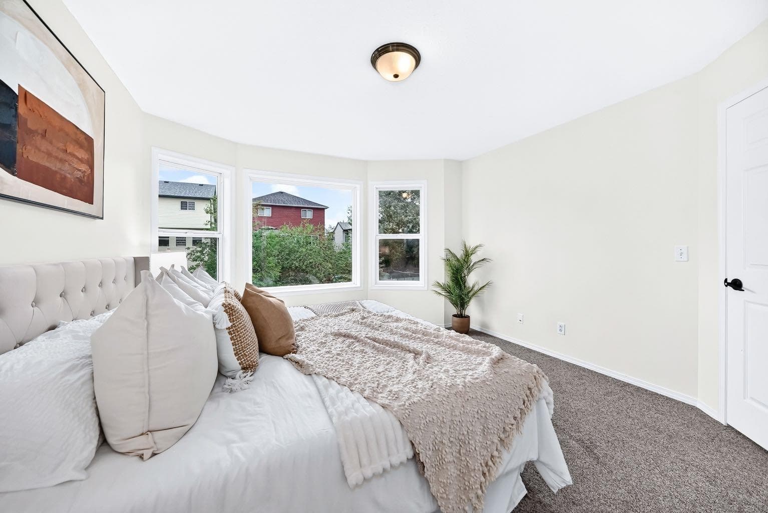 262 Coventry Court NE