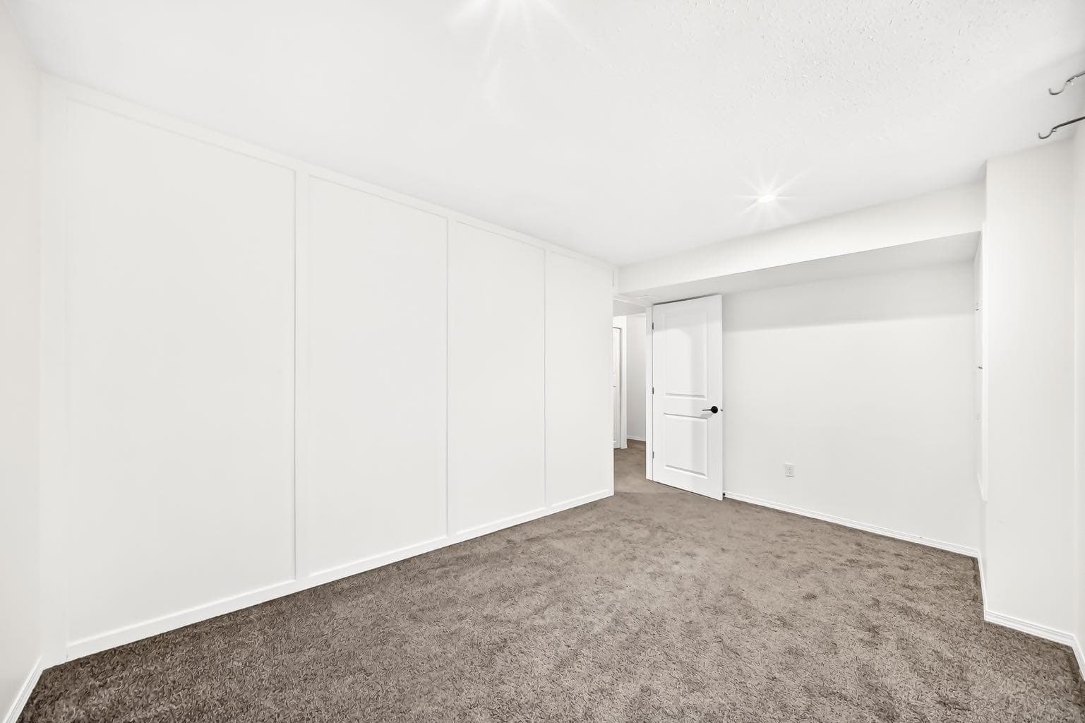 262 Coventry Court NE
