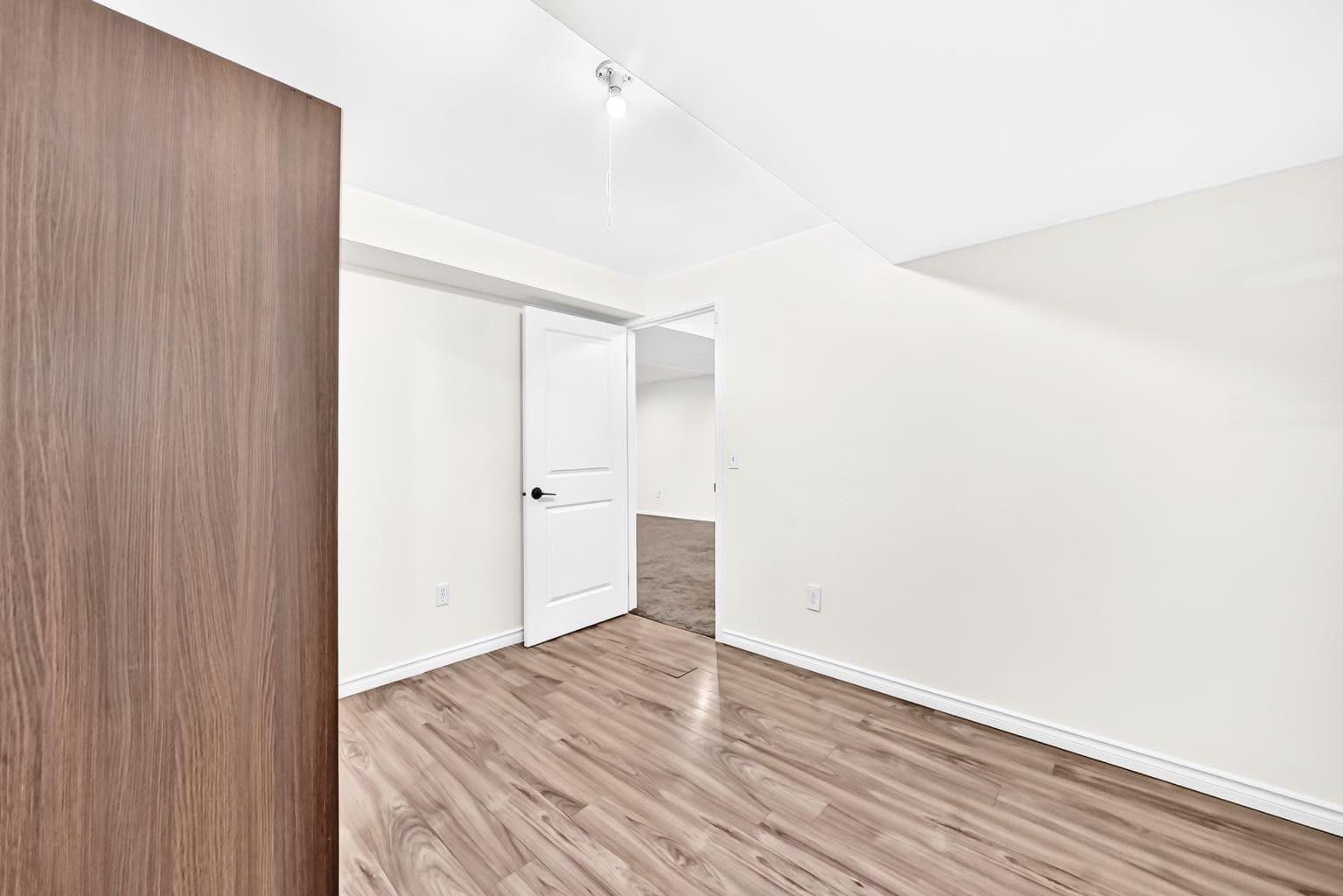 262 Coventry Court NE