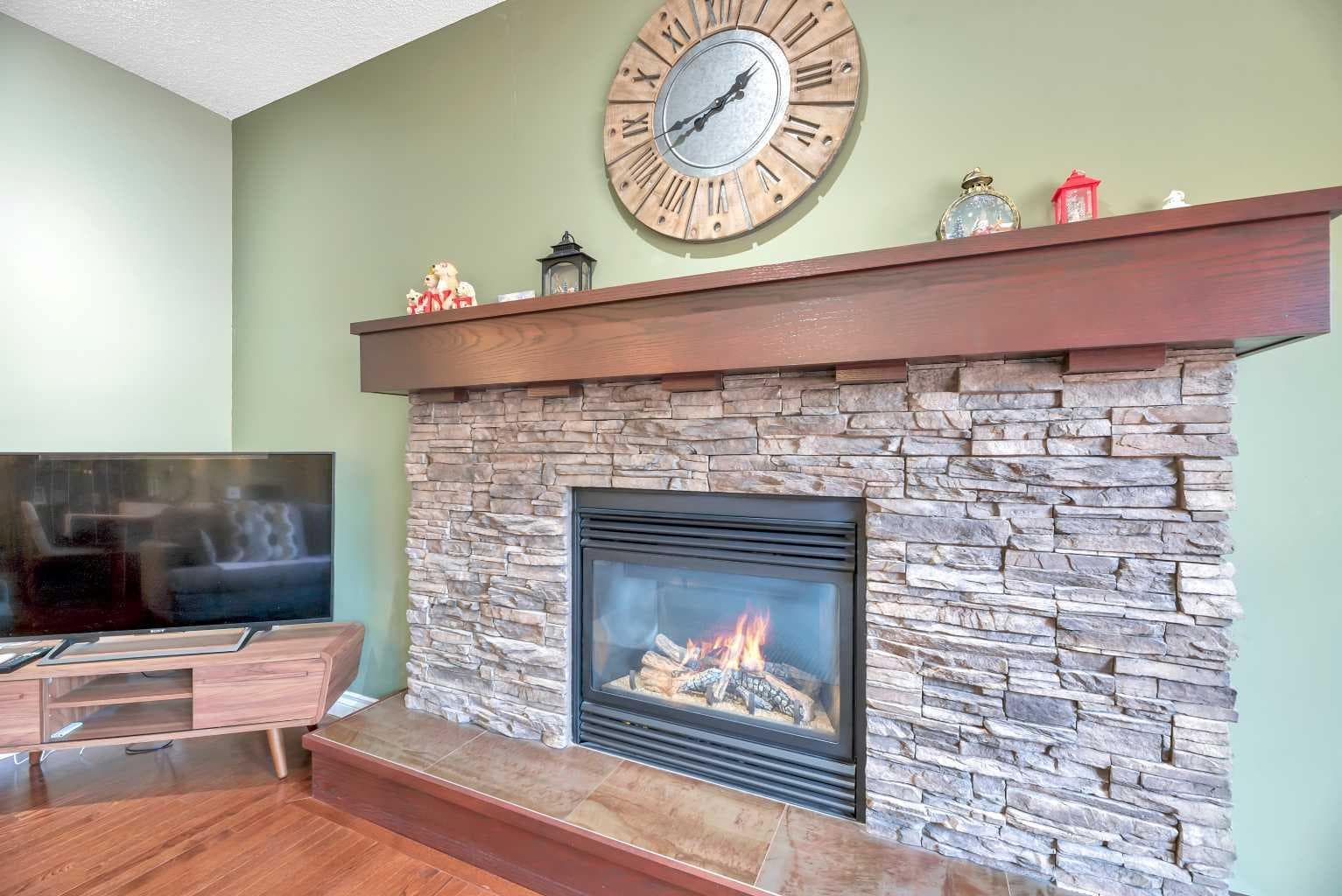 331 Mahogany Court SE