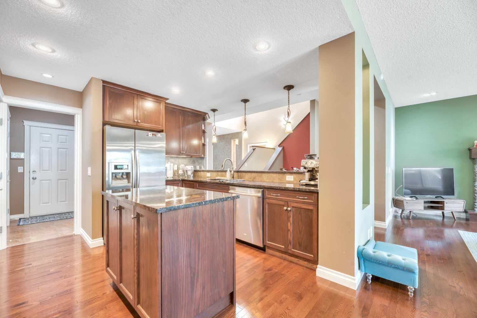331 Mahogany Court SE