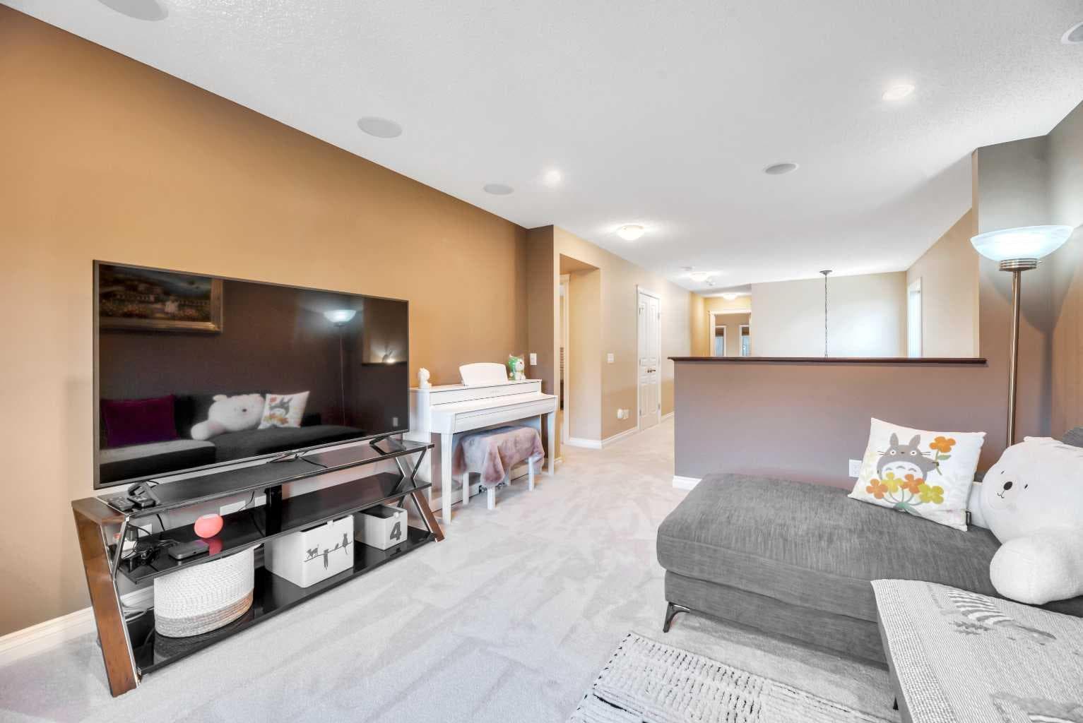 331 Mahogany Court SE