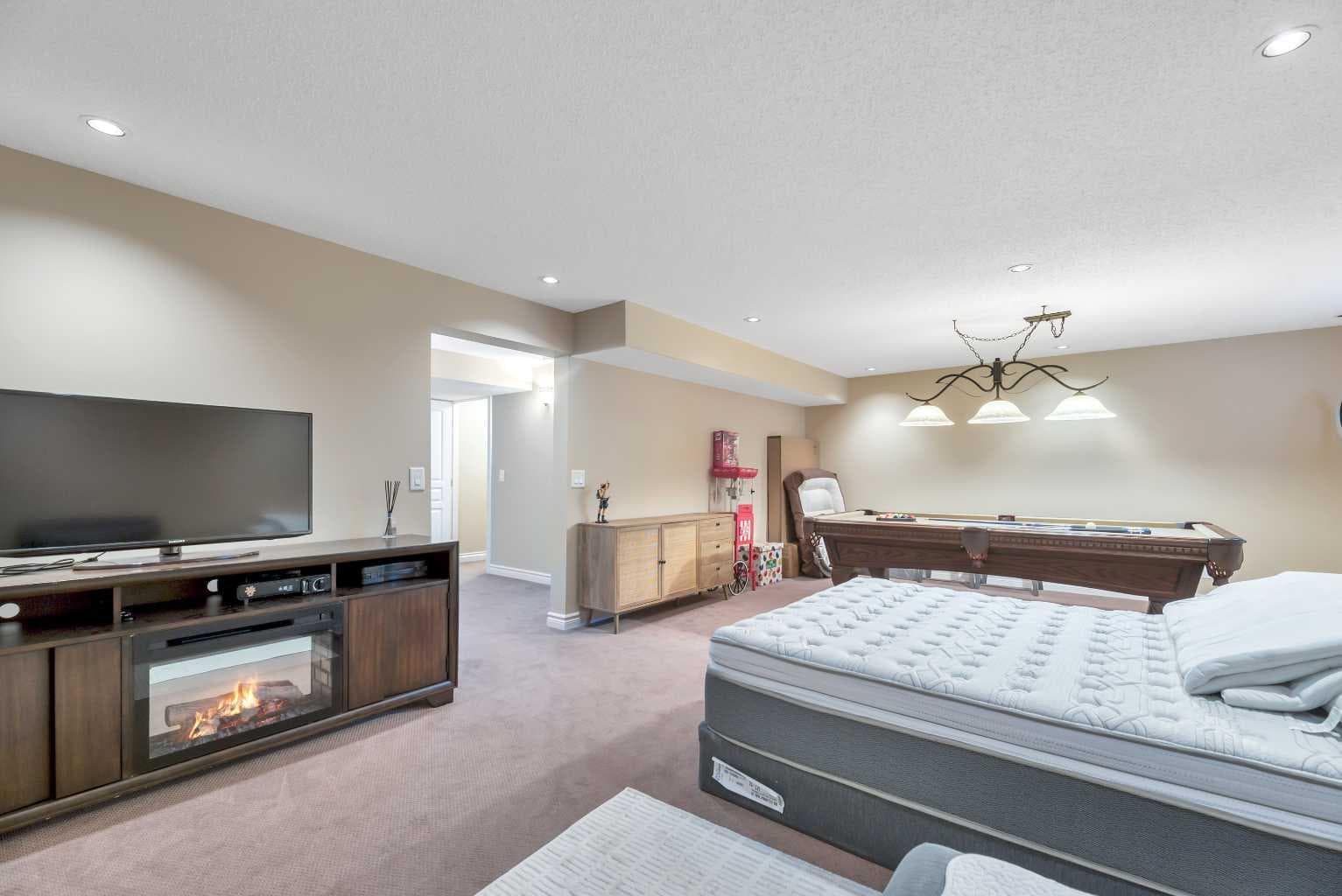 331 Mahogany Court SE