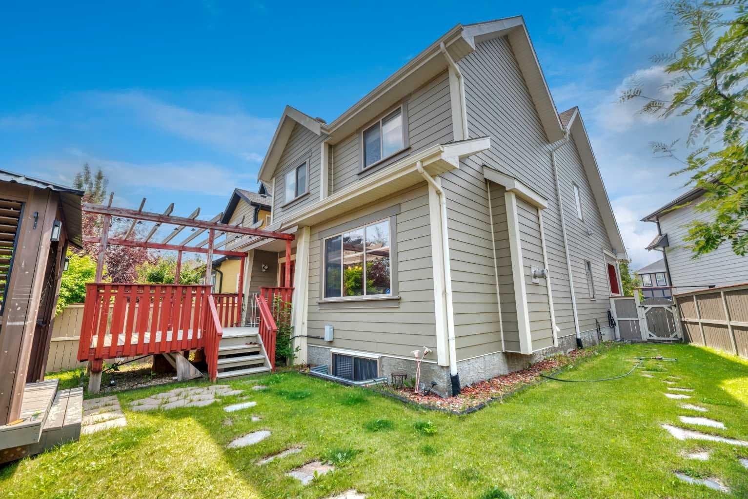331 Mahogany Court SE