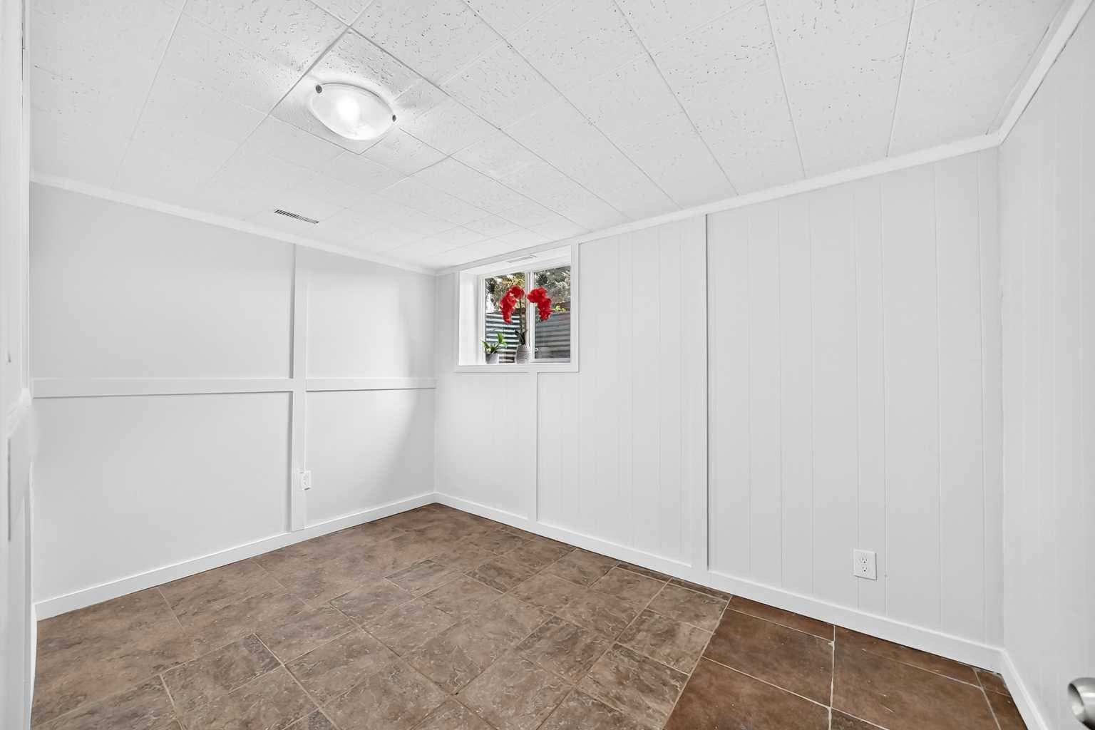 39 Healy Drive SW