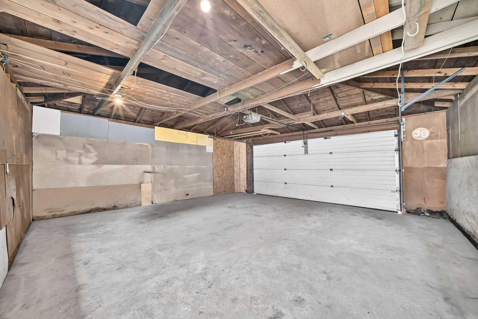 39 Healy Drive SW