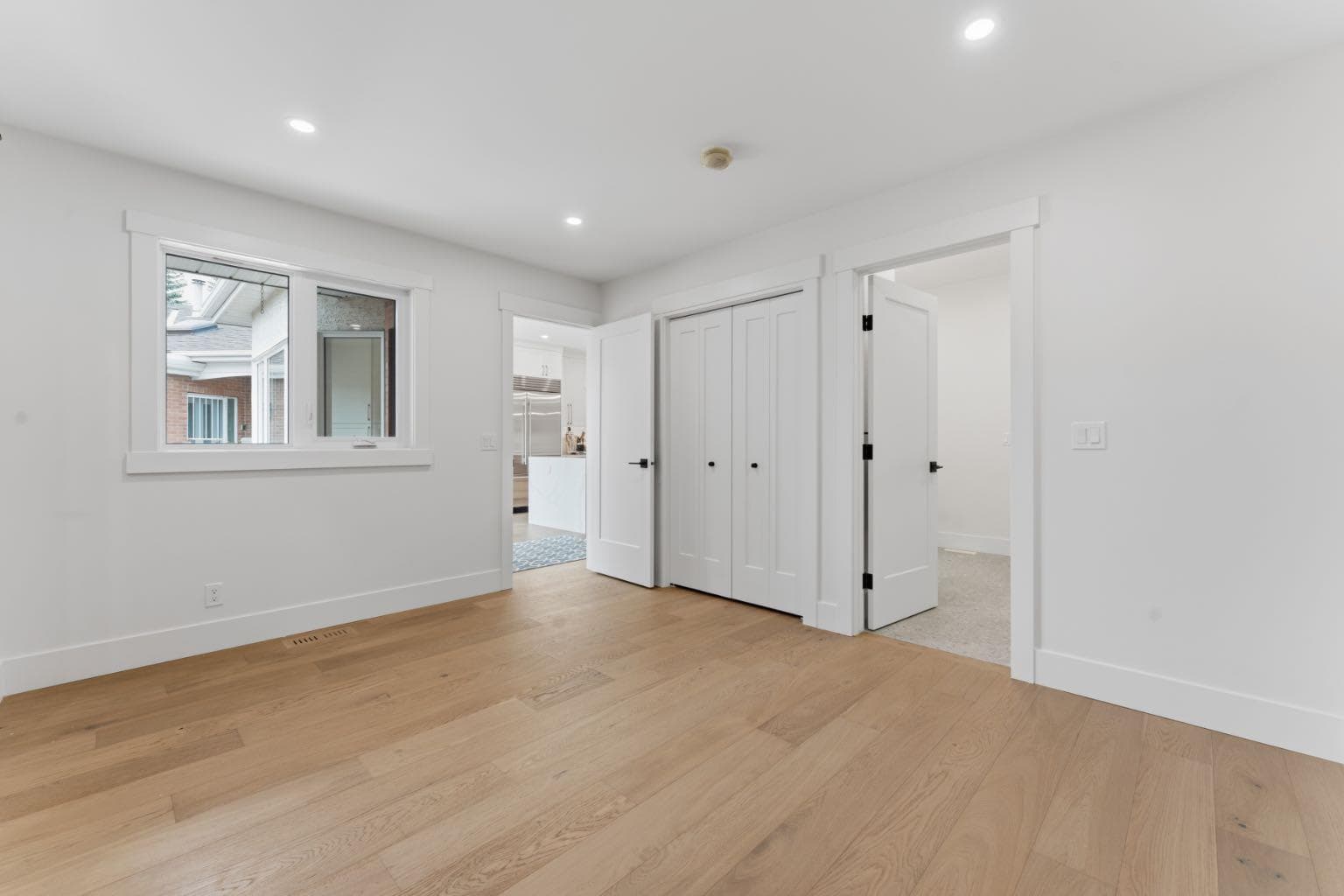 12 Prominence Point SW